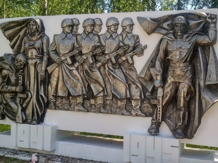 В Слободском в год 80-летия Великой Победы планируют установить памятник Григорию Булатову. В Слободском в год 80-летия Великой Победы планируют установить памятник Григорию Булатову.